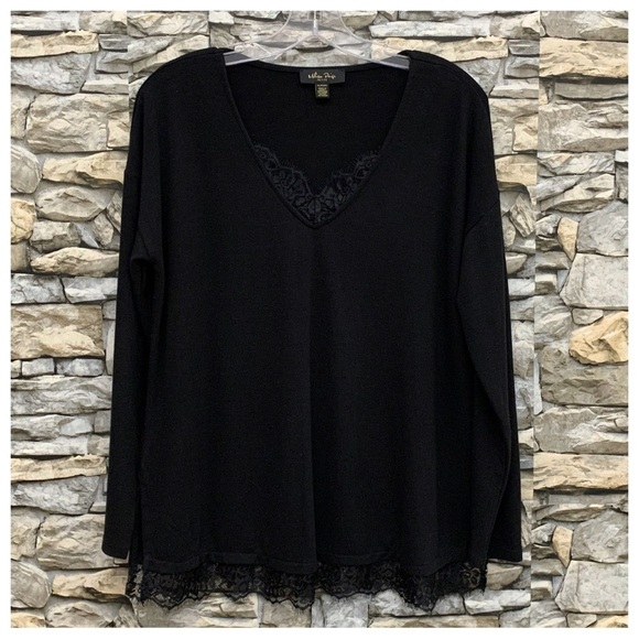 #133 Melissa Paige Black Embellished Lace Trim V-Neck Blouse Top Tunic Petite - Picture 2 of 2